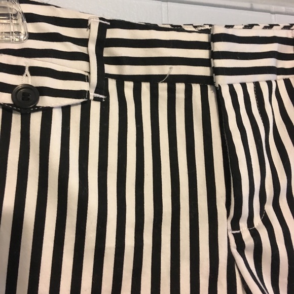 INC International Concepts striped shorts - Picture 3 of 8
